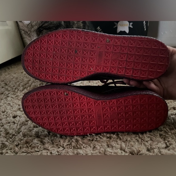 EUC Puma Clyde leopard print sneakers - Picture 8 of 11